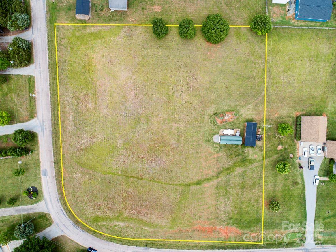 9700 Autumn CIR, Davidson, NC 28036
