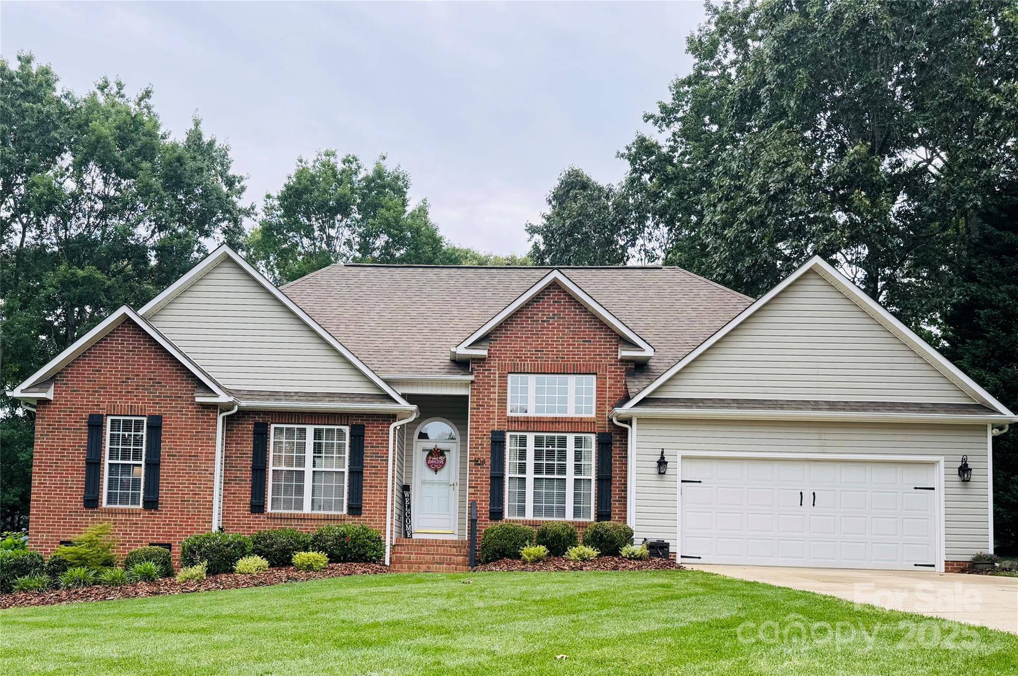 104 Laura CT, Cherryville, NC 28021