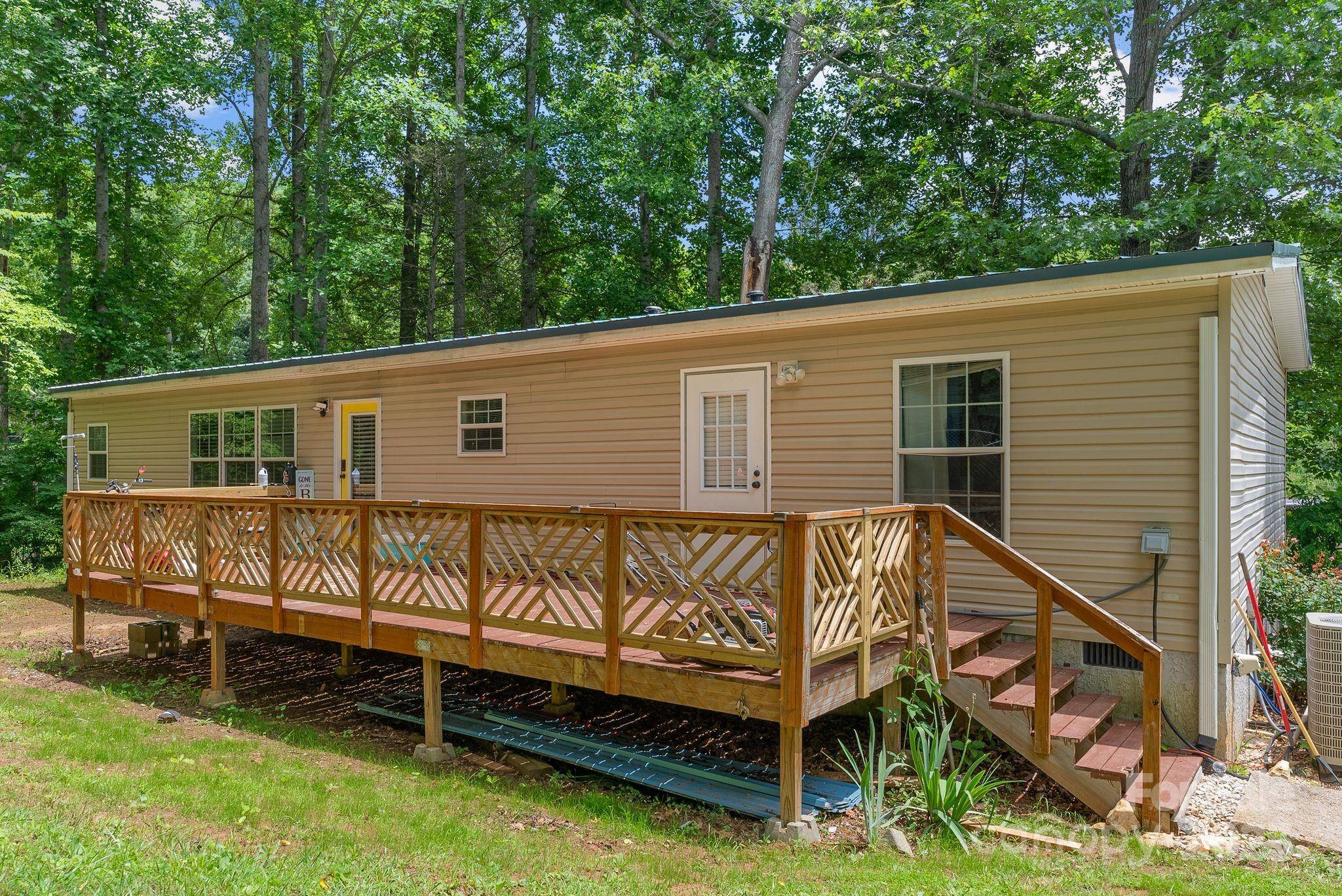 27 Sage WAY, Clyde, NC 28721