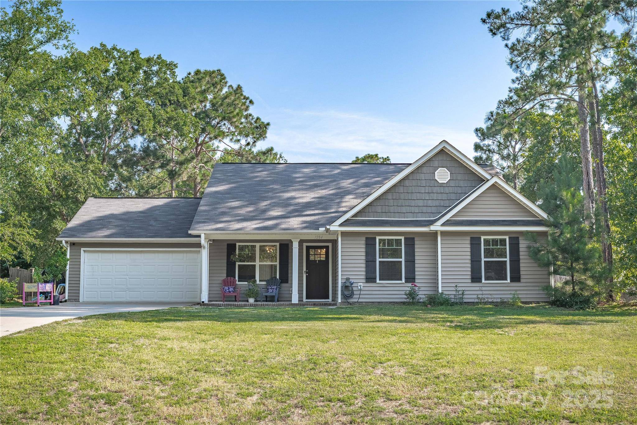 1284 Sand Oak DR, Lugoff, SC 29078