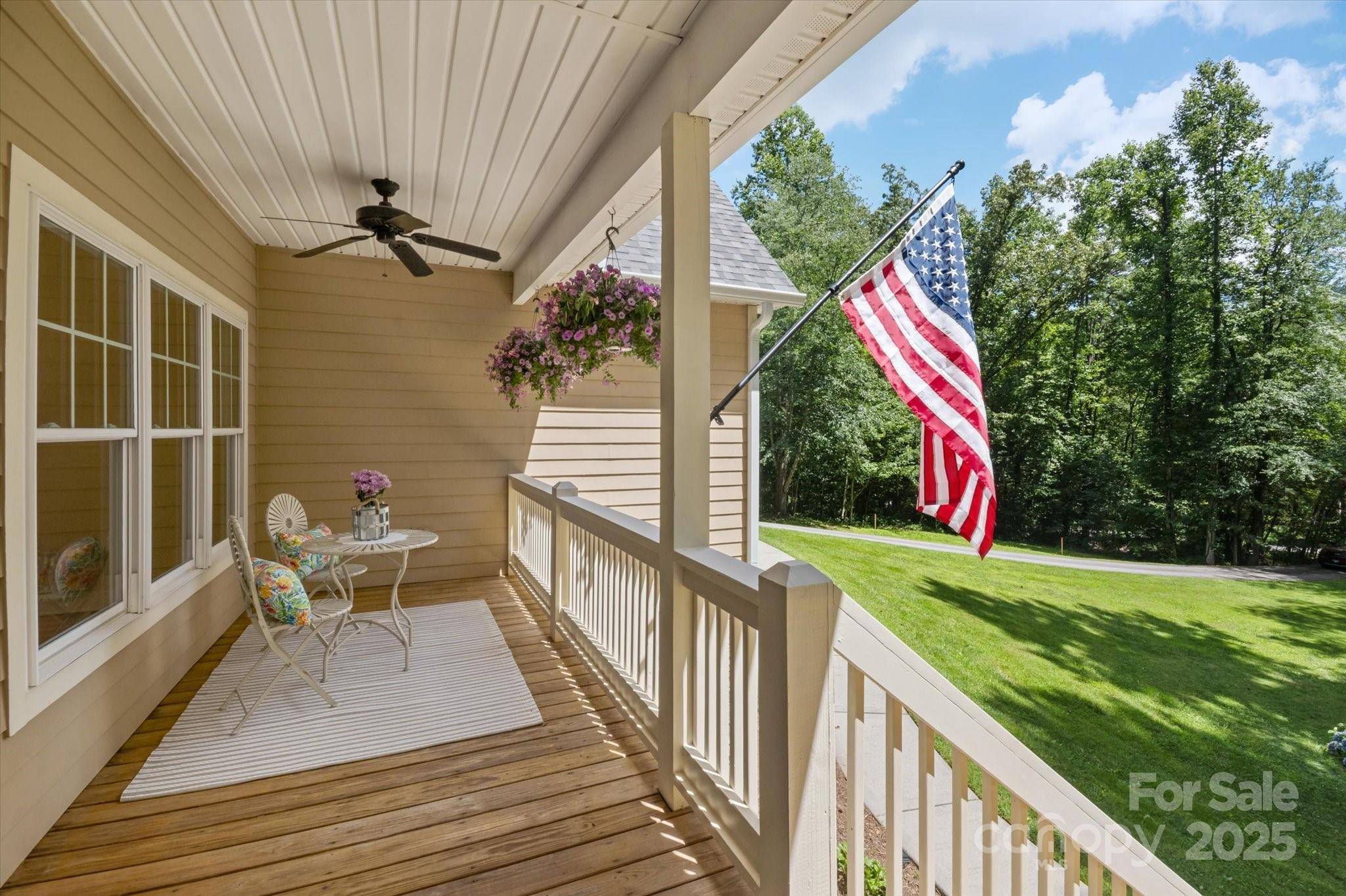 209 Duncan Estate DR, Fletcher, NC 28732