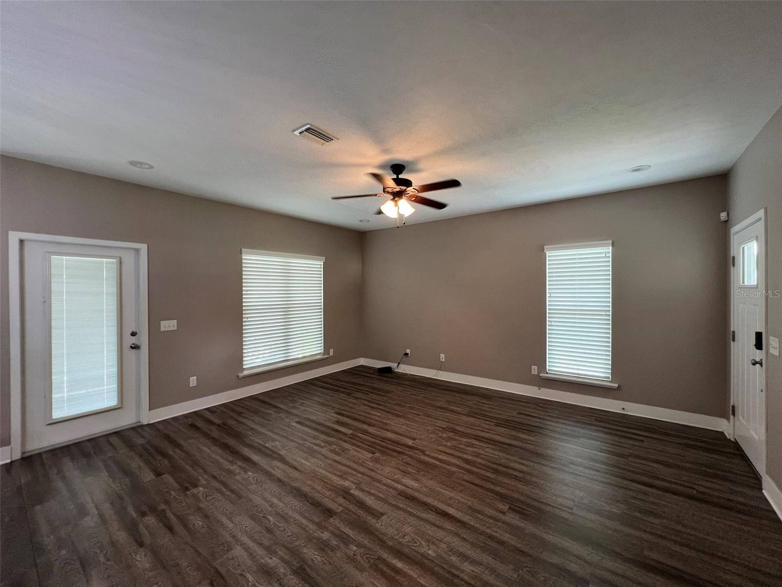 20121 NW 248TH ST, High Springs, FL 32643