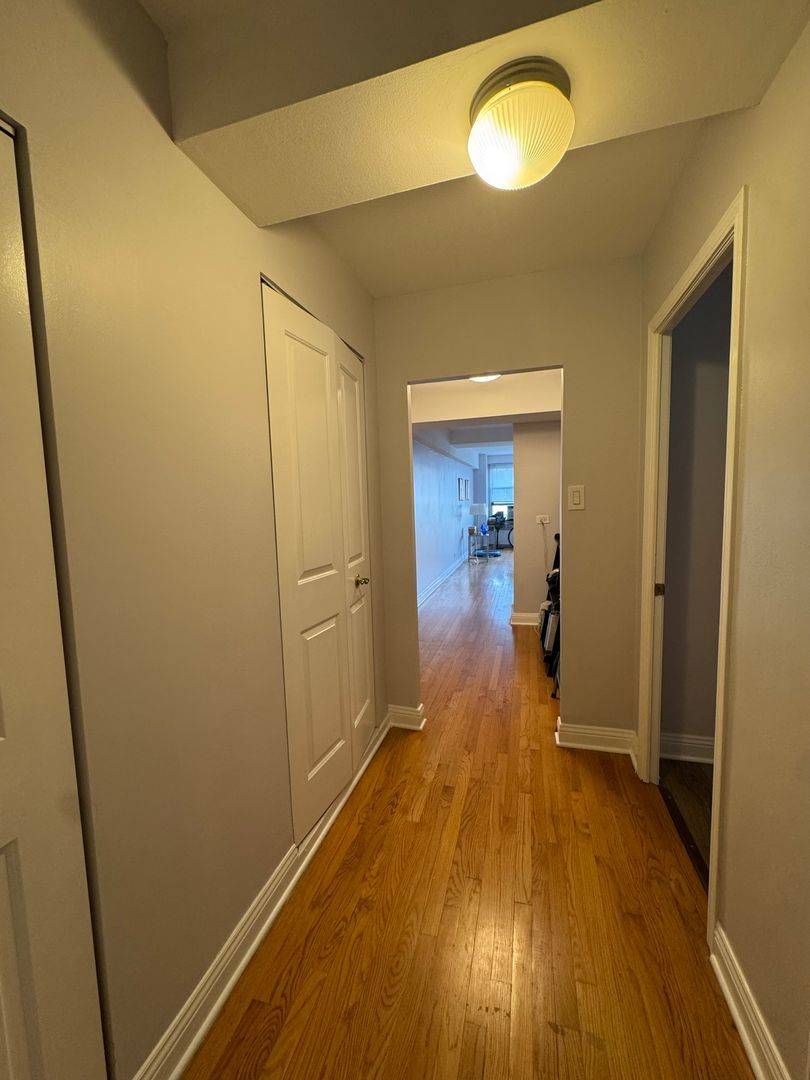 4180 N Marine DR #1105, Chicago, IL 60613