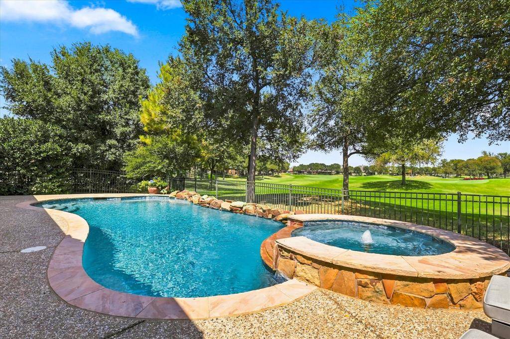 9355 Blanco Drive, Lantana, TX 76226