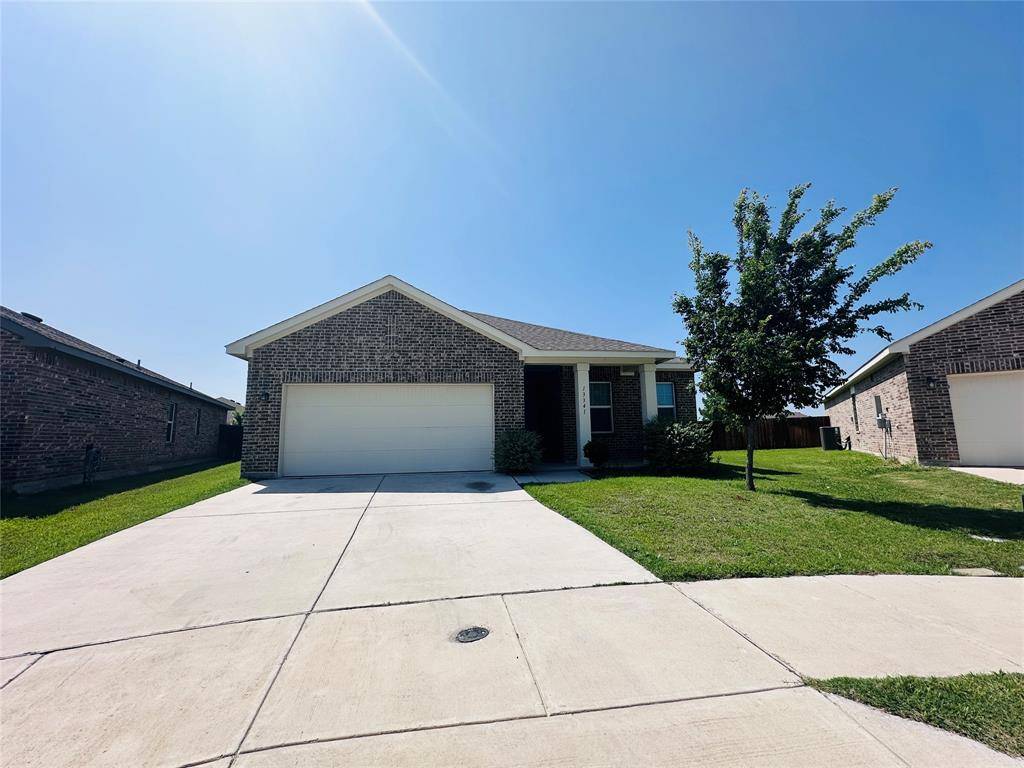 13341 Pine Dunes Drive, Fort Worth, TX 76052