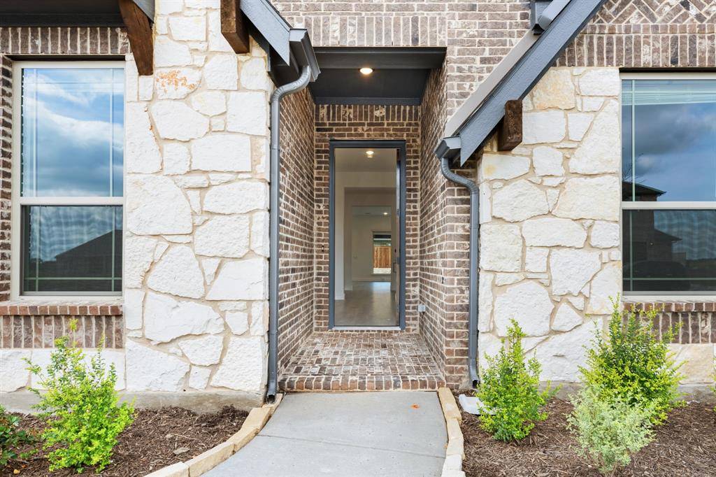 2406 Drummond Street, Forney, TX 75126