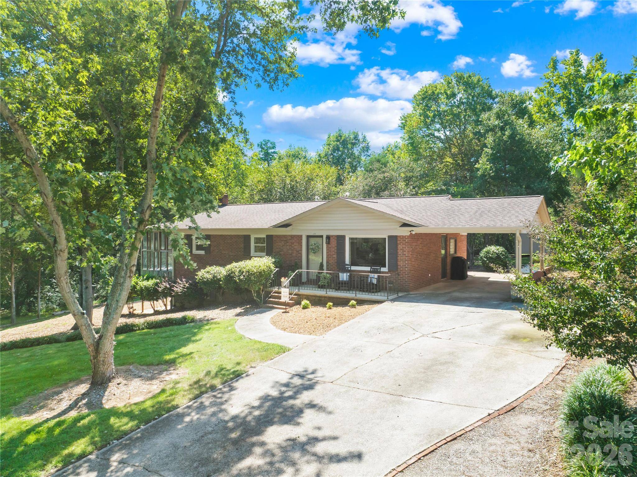 184 Hillsdale LN, Taylorsville, NC 28681