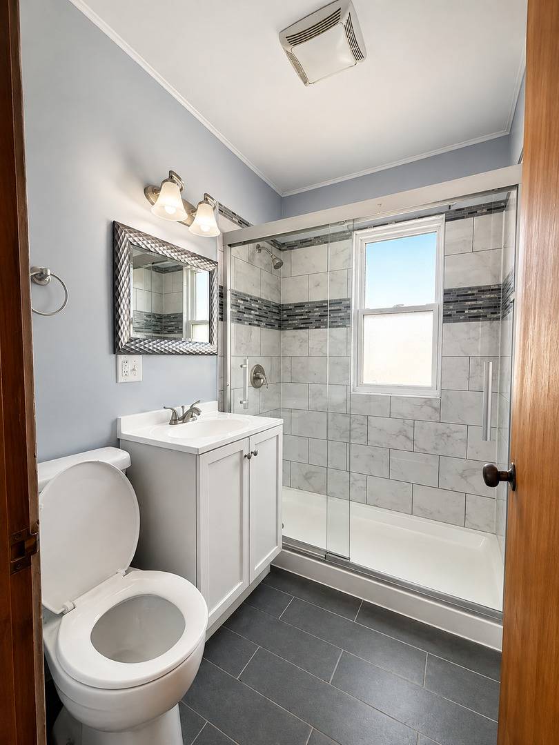 2730 N Whipple ST #2, Chicago, IL 60647