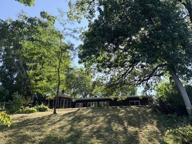 168 Peninsula RD, Medicine Lake, MN 55441