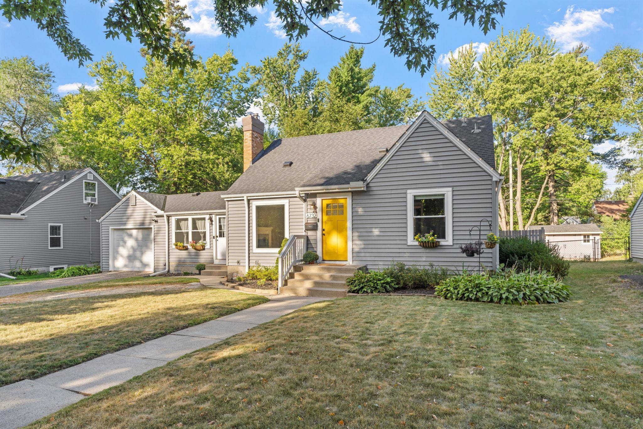 6732 3rd AVE S, Richfield, MN 55423