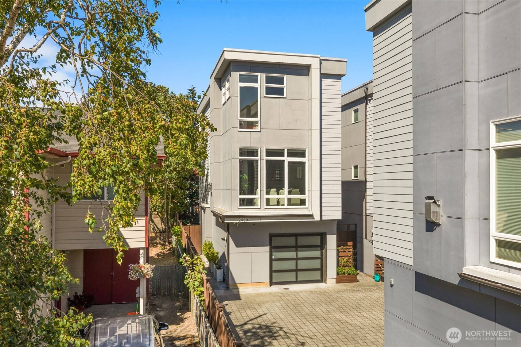 2450 NW 61st ST, Seattle, WA 98107