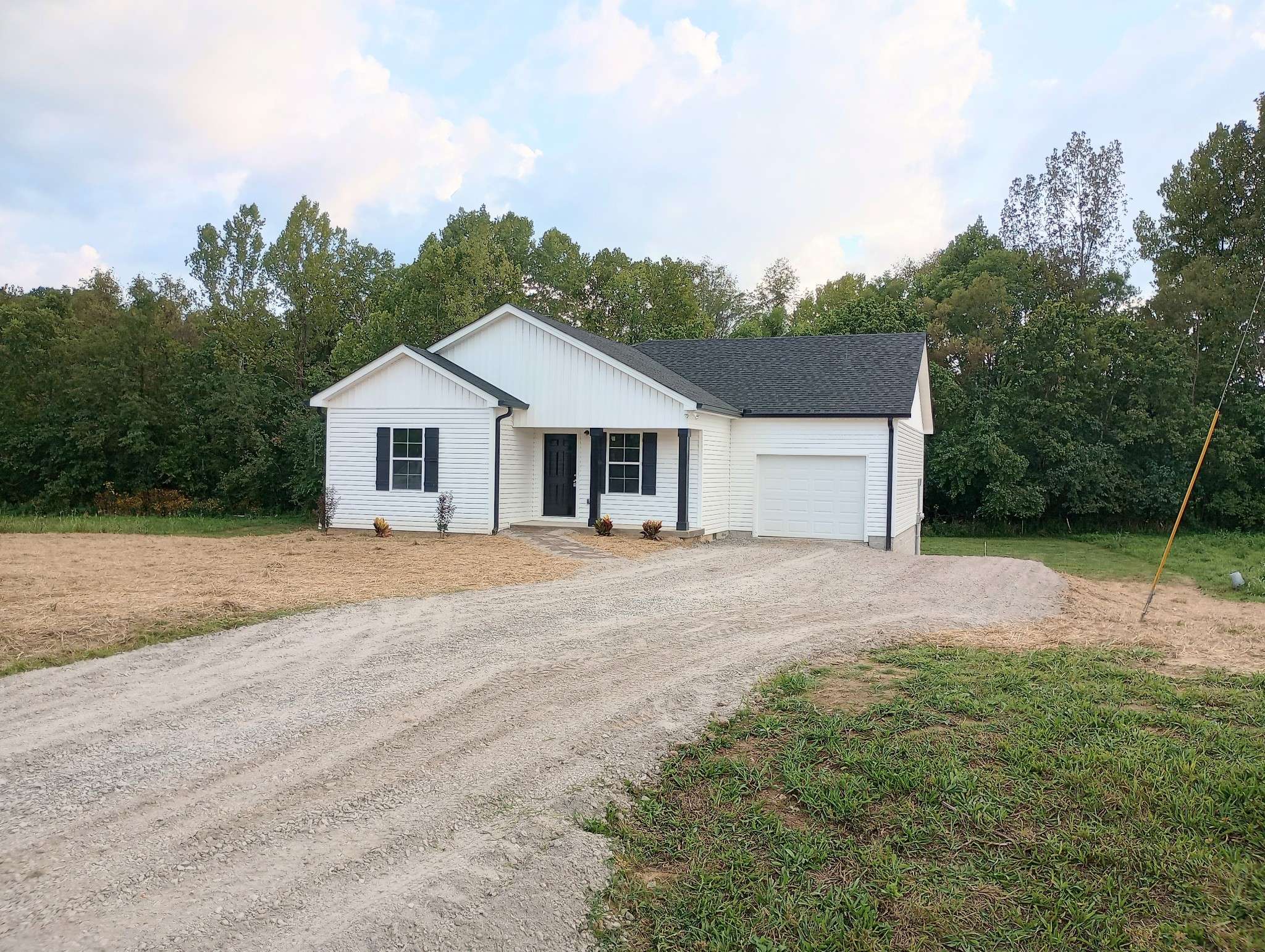 681 W Main St, Alexandria, TN 37012