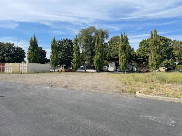 5615 TRENT St #1919 N. Fancher Rd, Spokane, WA 99206