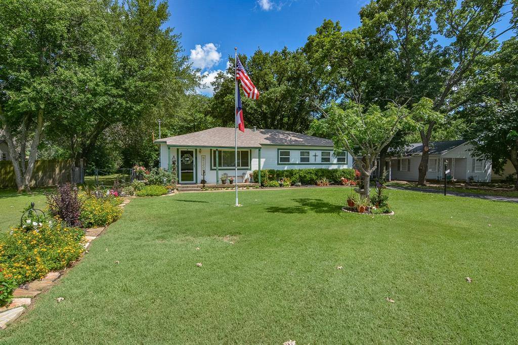 529 Lee Street, Cedar Hill, TX 75104