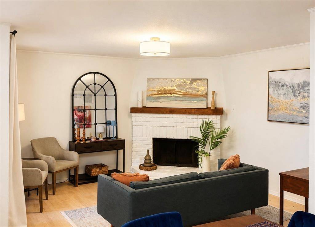 5200 Martel Avenue #24B, Dallas, TX 75206