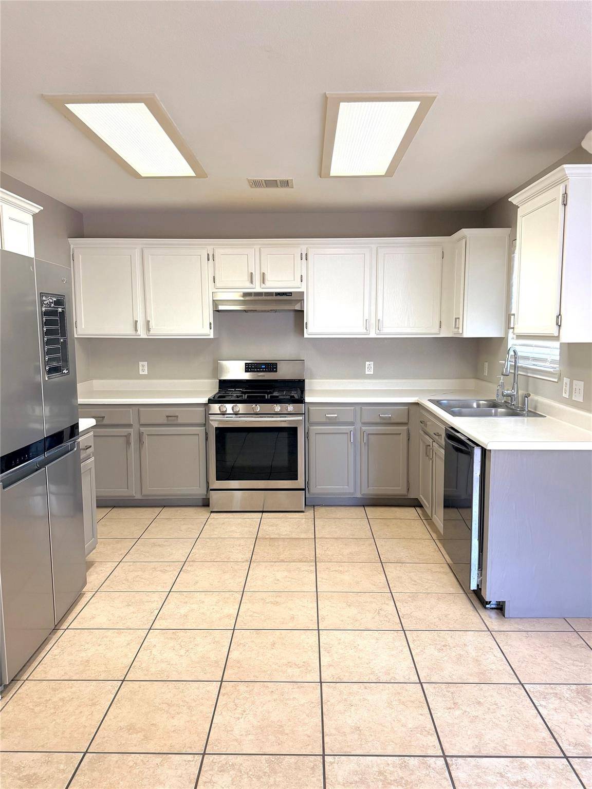 1145 Kentra DR, Pflugerville, TX 78660