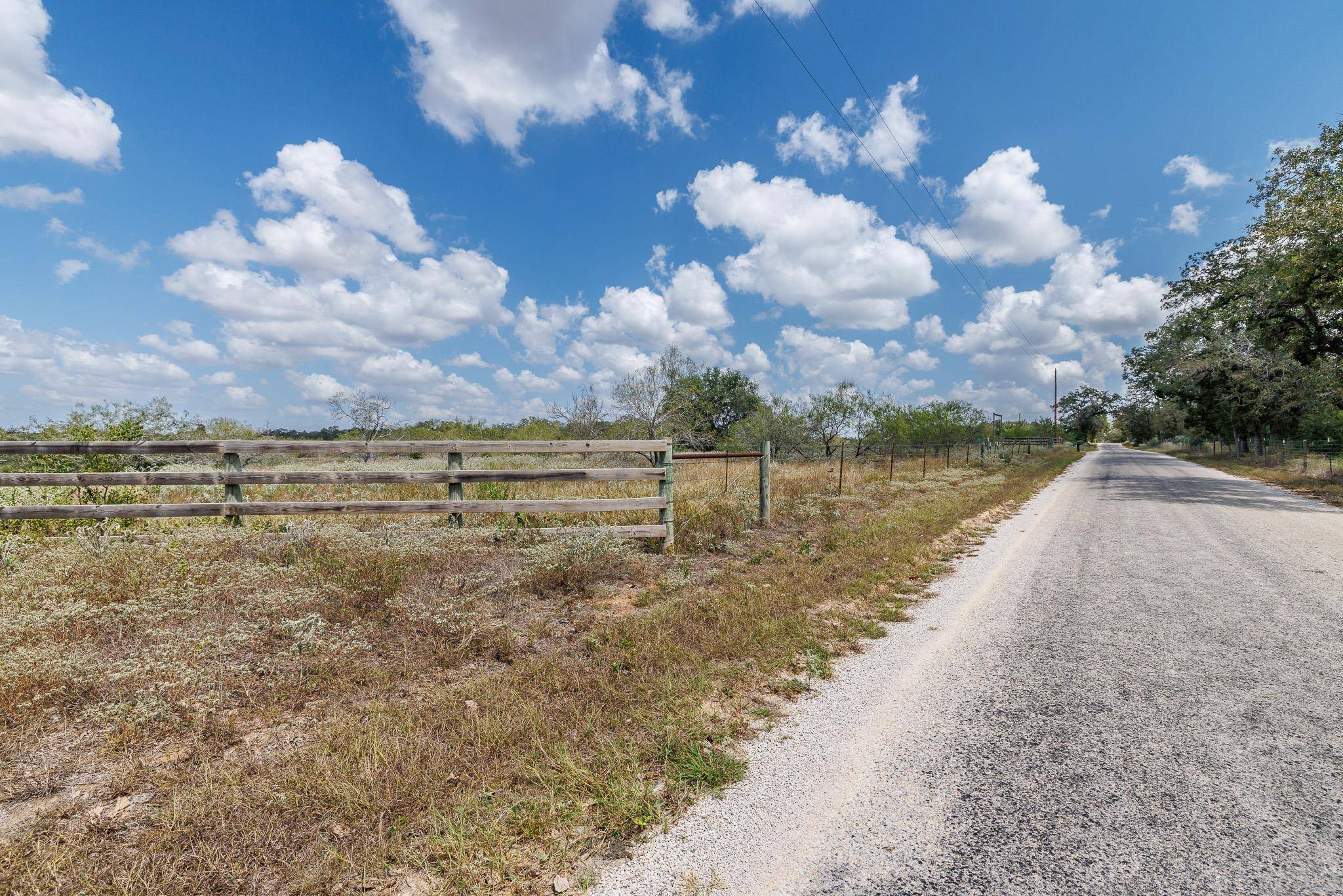 2195 Mule Creek RD, Harwood, TX 78632