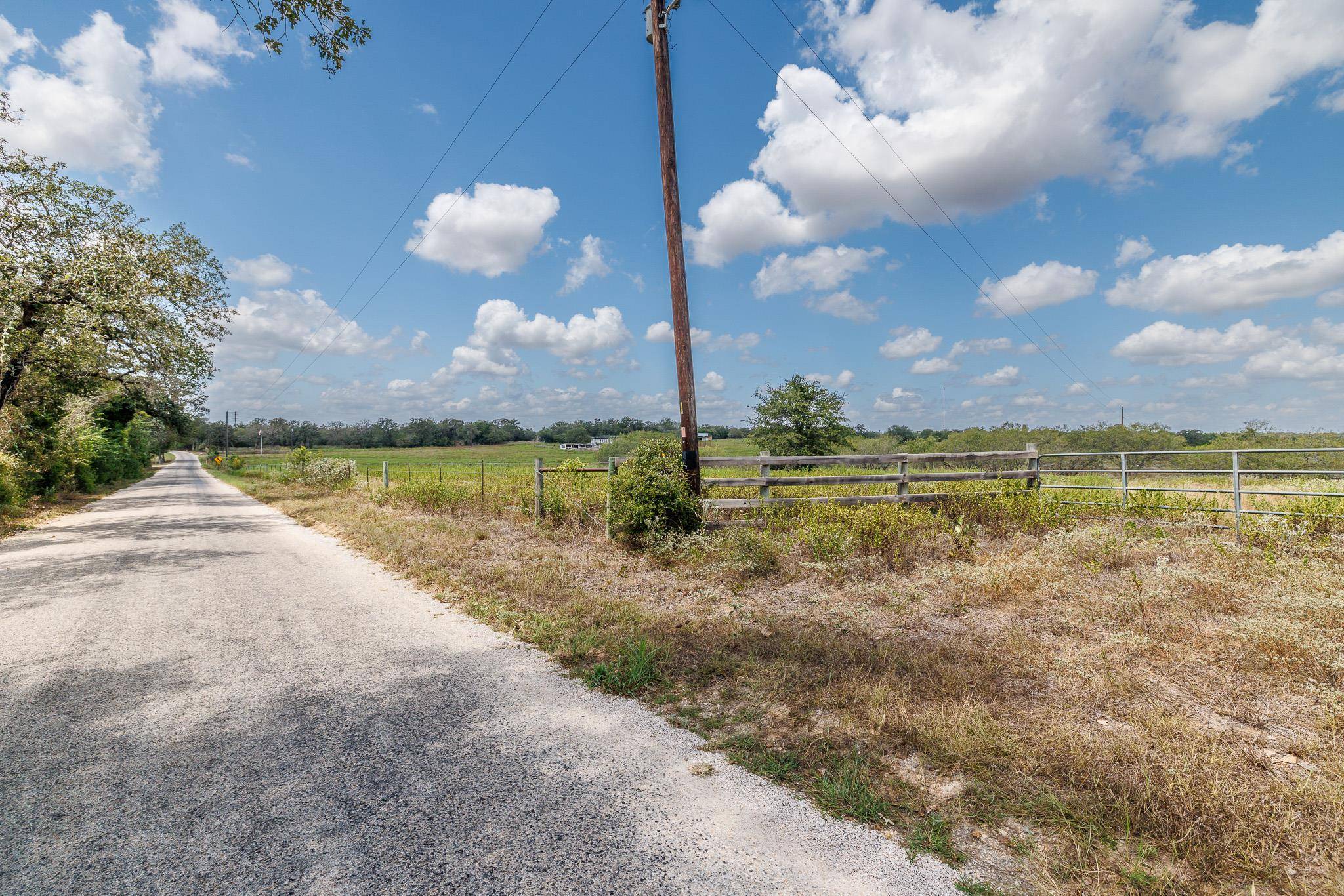 2195 Mule Creek RD, Harwood, TX 78632