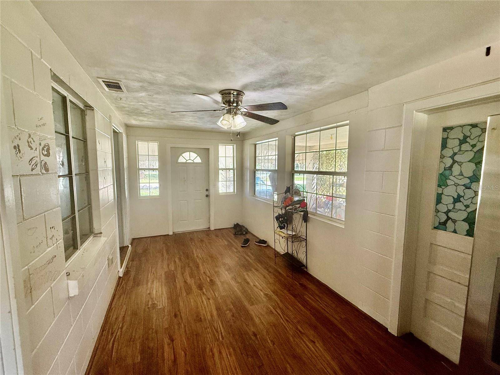 255 VALENCIA RD, Debary, FL 32713