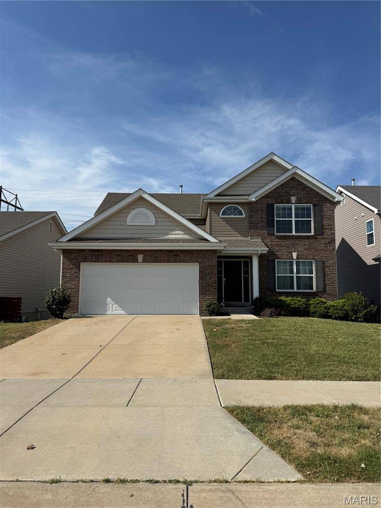 3257 Bentwater PL, St Charles, MO 63301