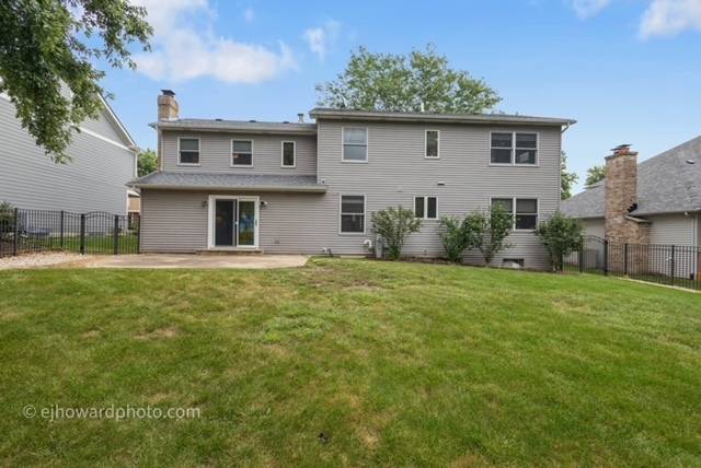 6068 Miller LN, Lisle, IL 60532