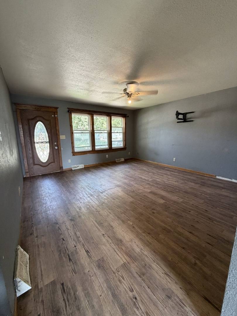 1427 Prospect AVE, Clinton, IA 52732
