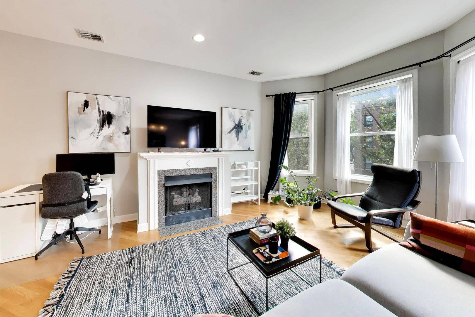 3705 N Paulina ST #2, Chicago, IL 60613