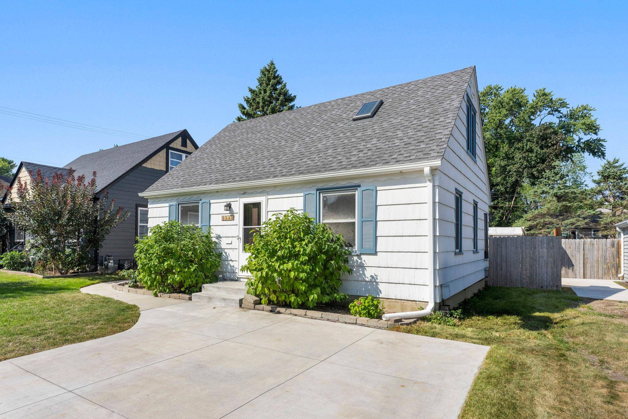 5544 York AVE S, Edina, MN 55410