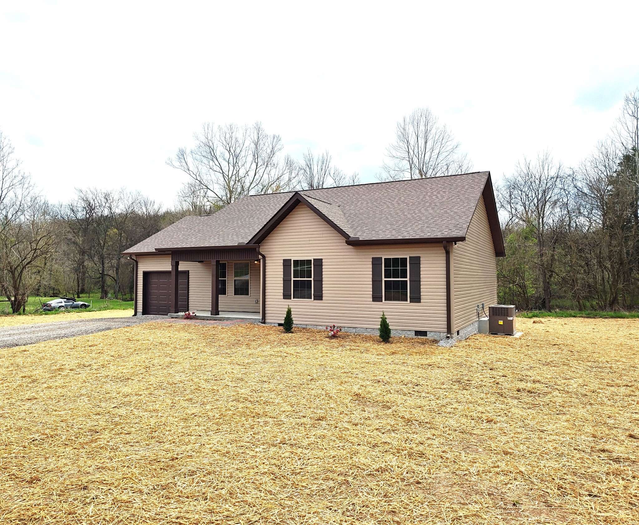671 W Main St, Alexandria, TN 37012
