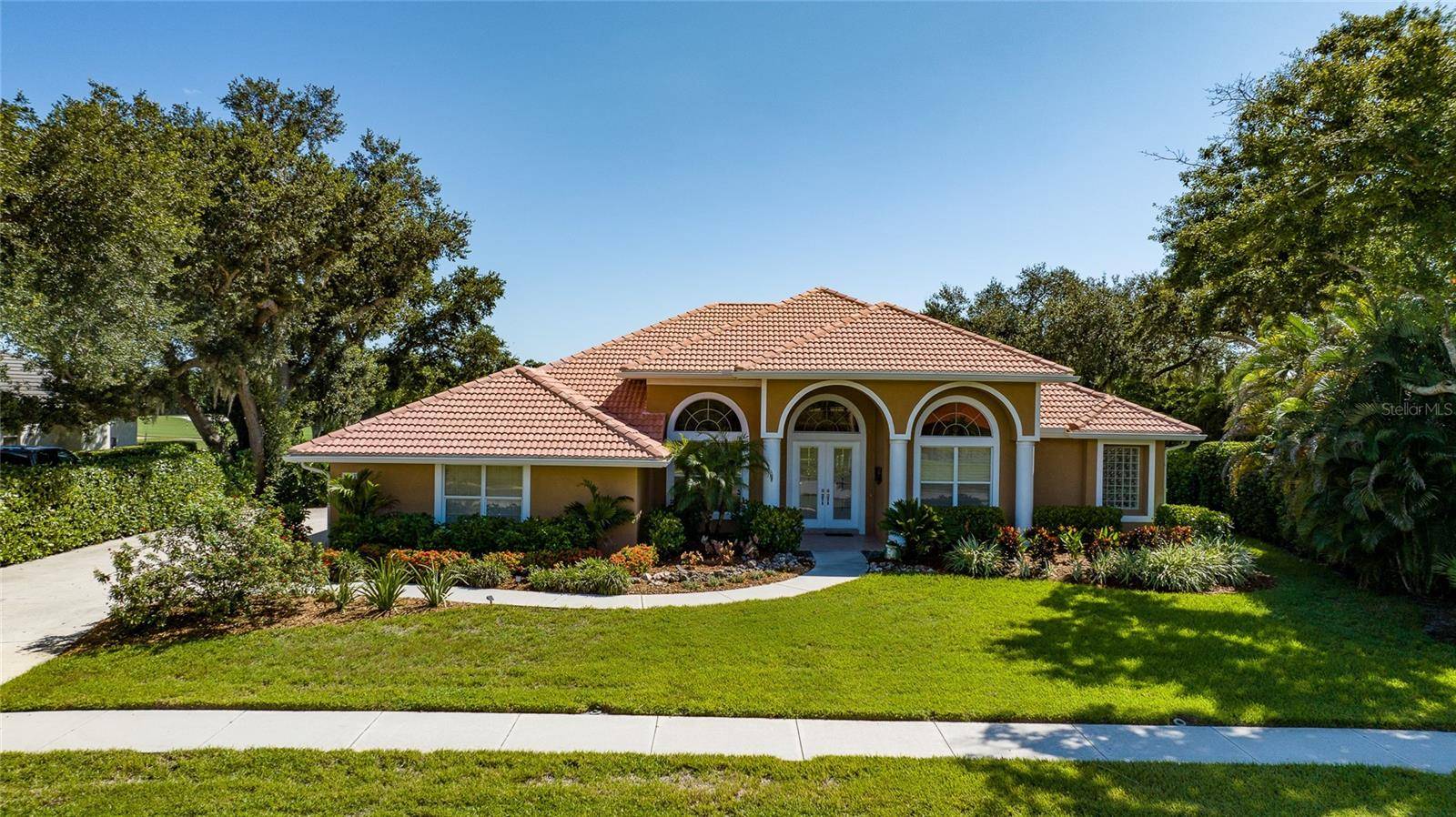 8437 EAGLE PRESERVE WAY, Sarasota, FL 34241