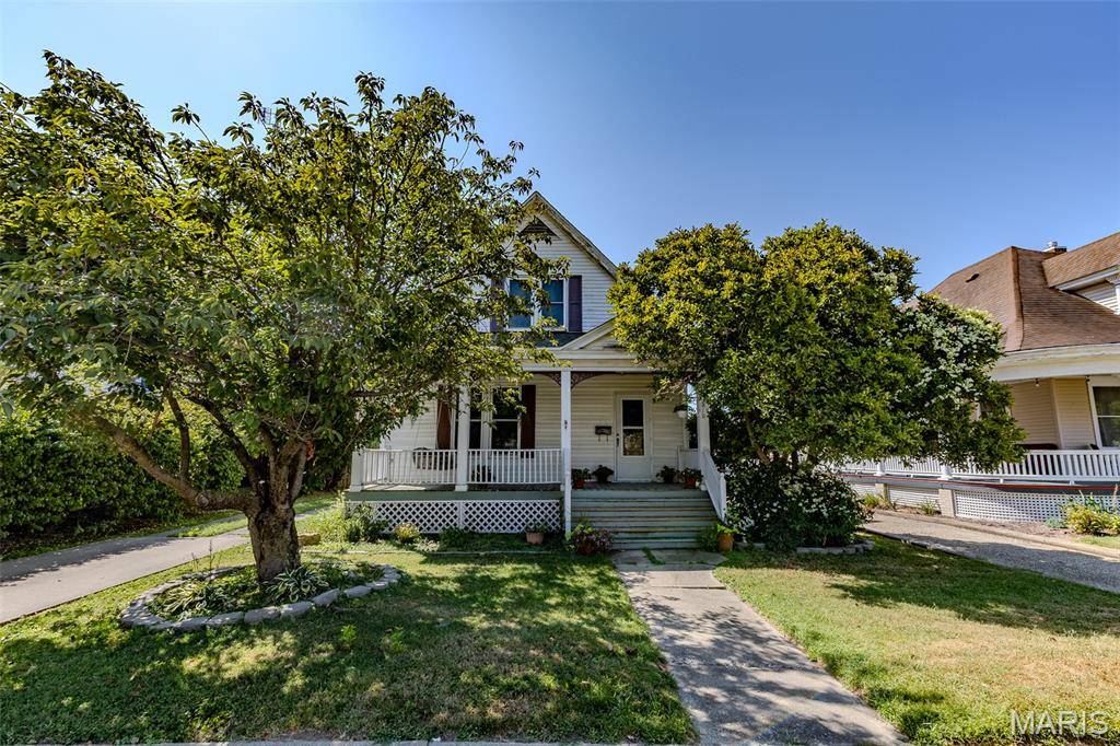 415 E 1st South ST, Carlinville, IL 62626