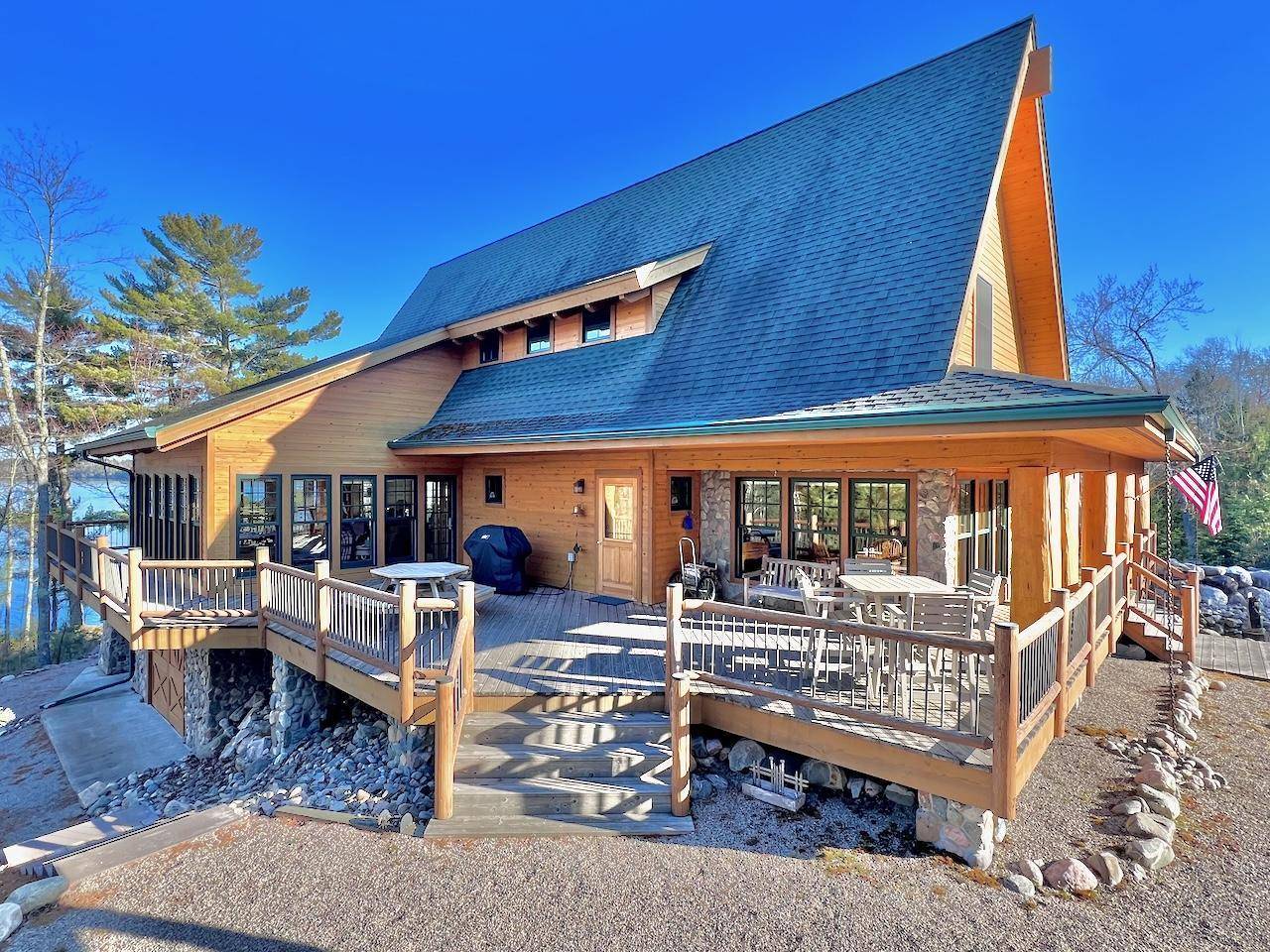 7554 Johns Trail, Buyck, MN 55771