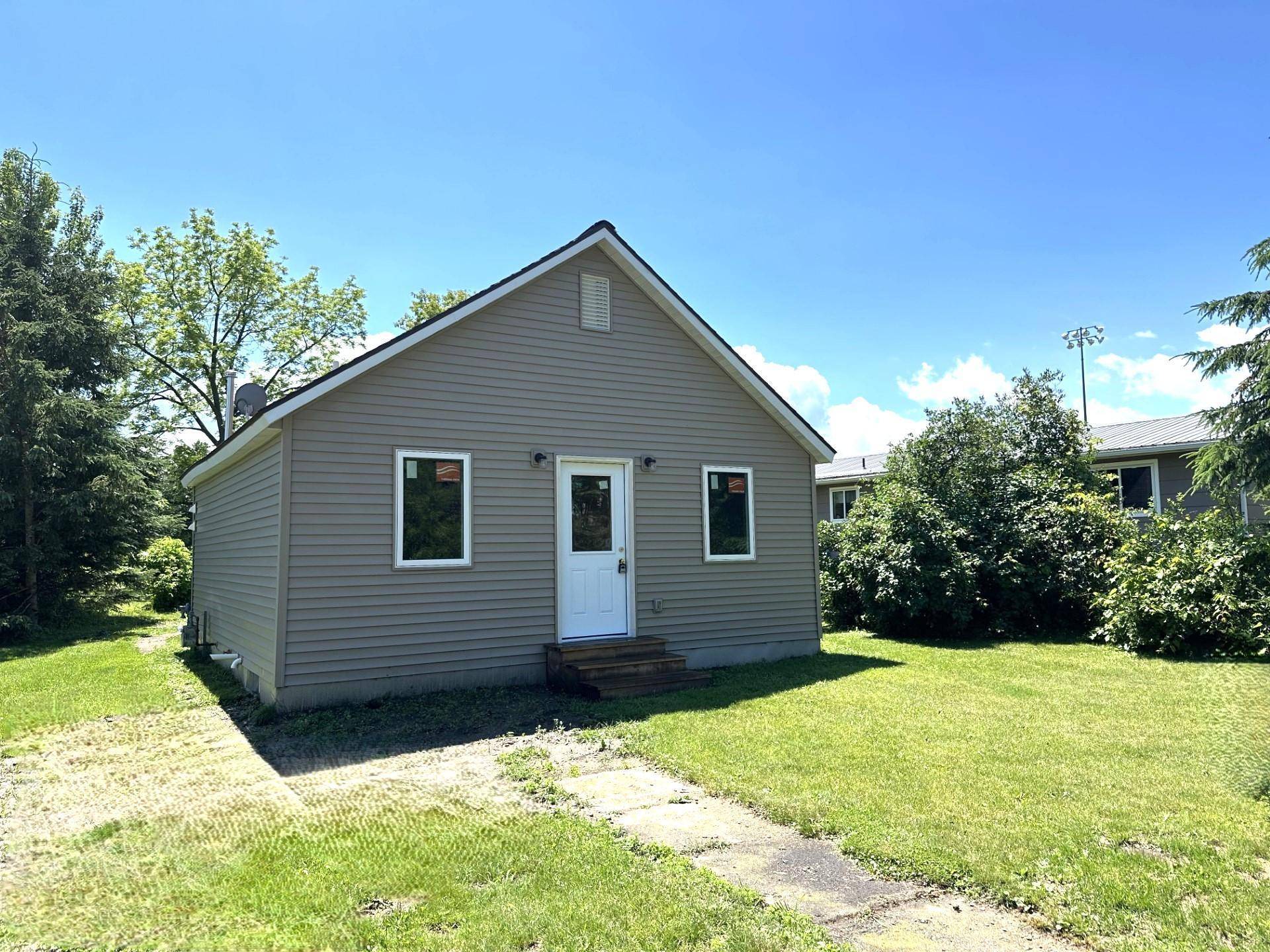 517 1st ST NW, Aitkin, MN 56431