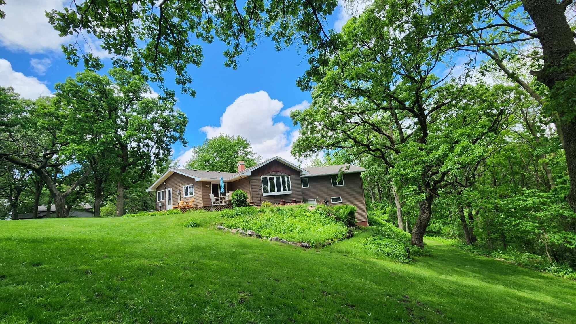 21795 Douglas AVE, Albert Lea, MN 56007
