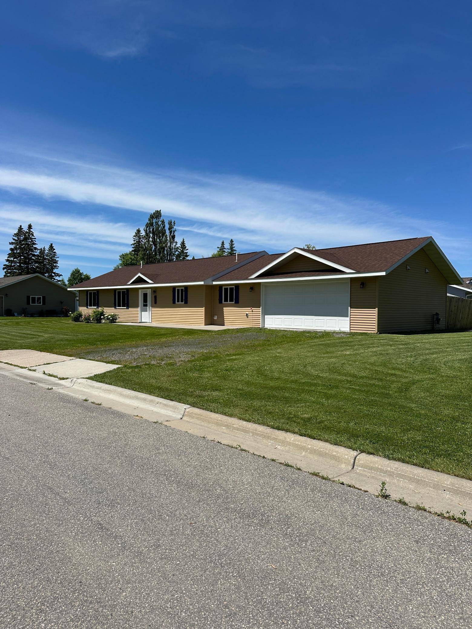 502 1st ST SE, Baudette, MN 56623