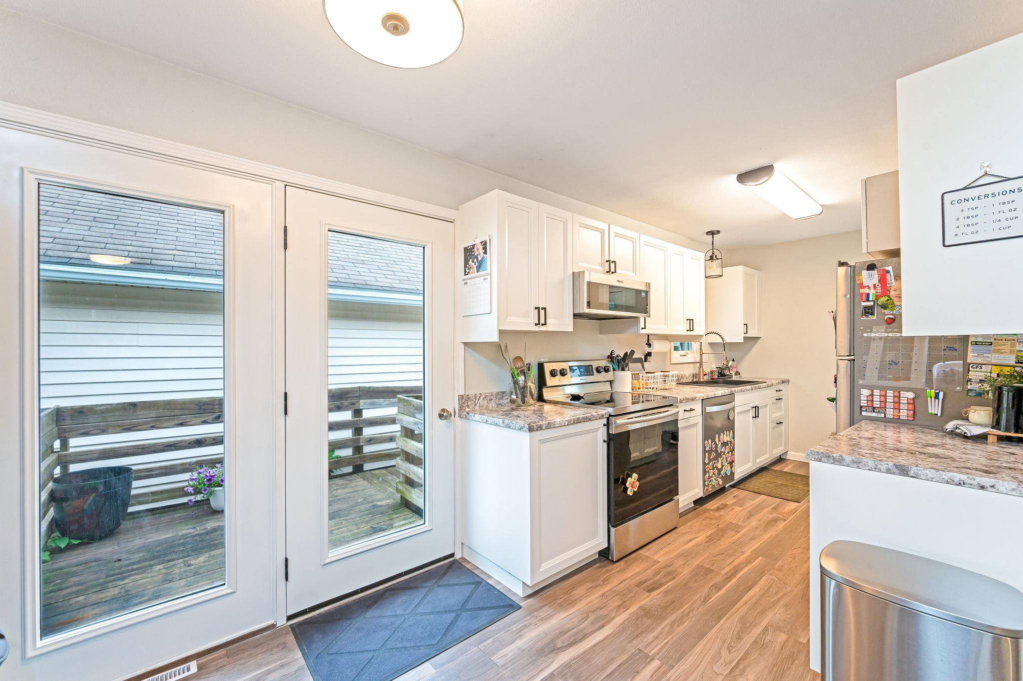 320 N Sailor ST, Blue Earth, MN 56013