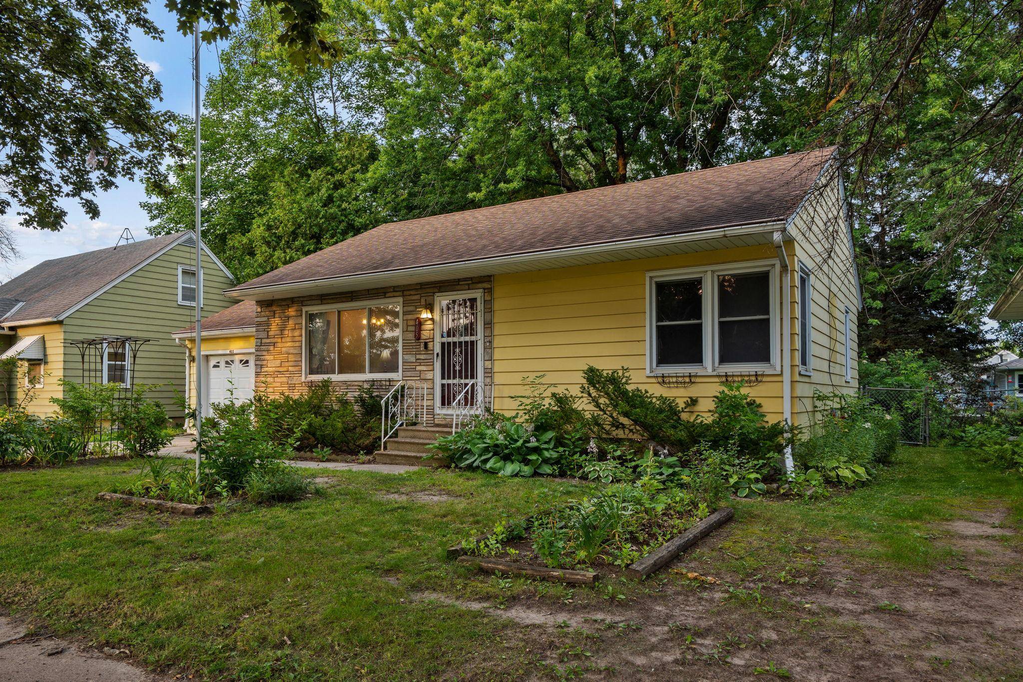 405 15th ST SE, Austin, MN 55912