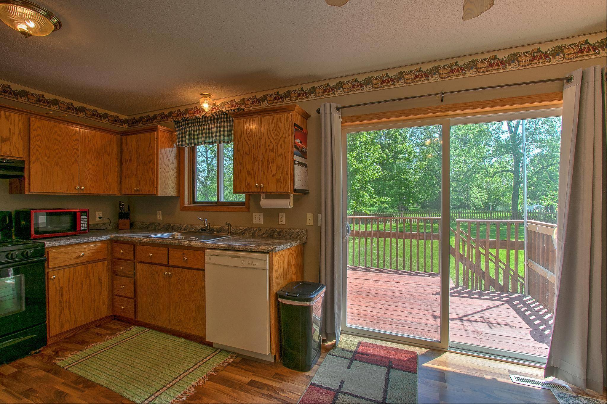 107 Douglas AVE N, Braham, MN 55006