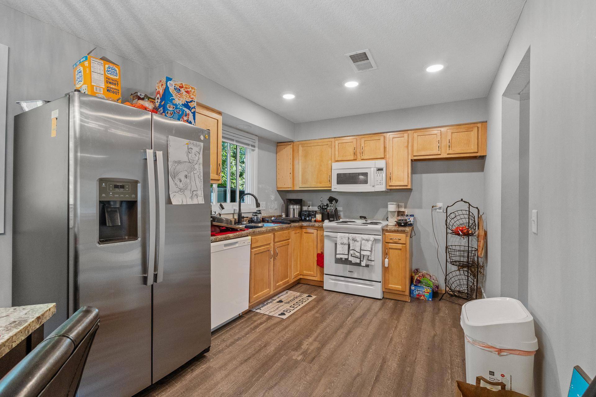 12916 Pilgrim LN N, Champlin, MN 55316