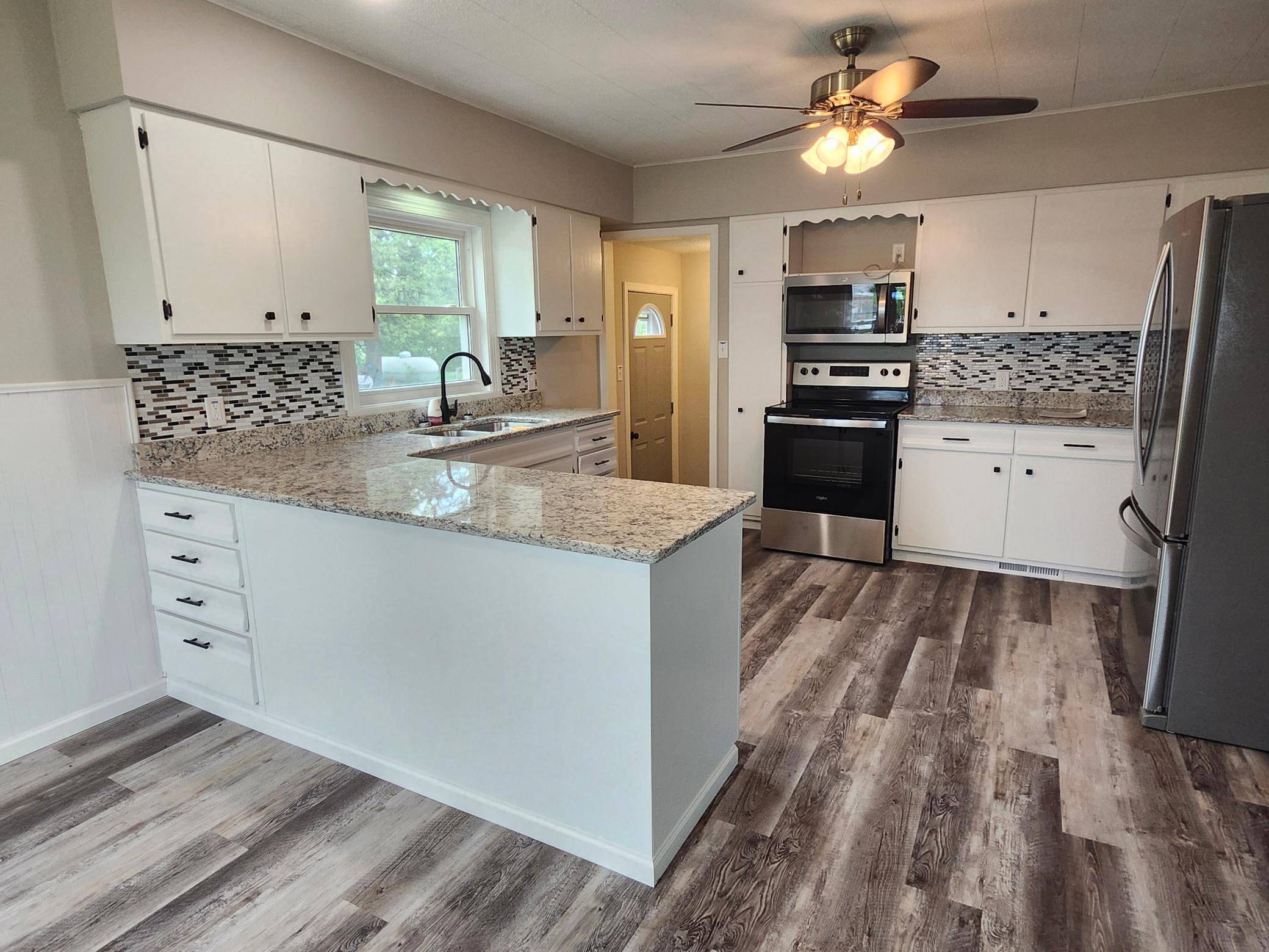 105 Atlantic AVE E, Badger, MN 56714