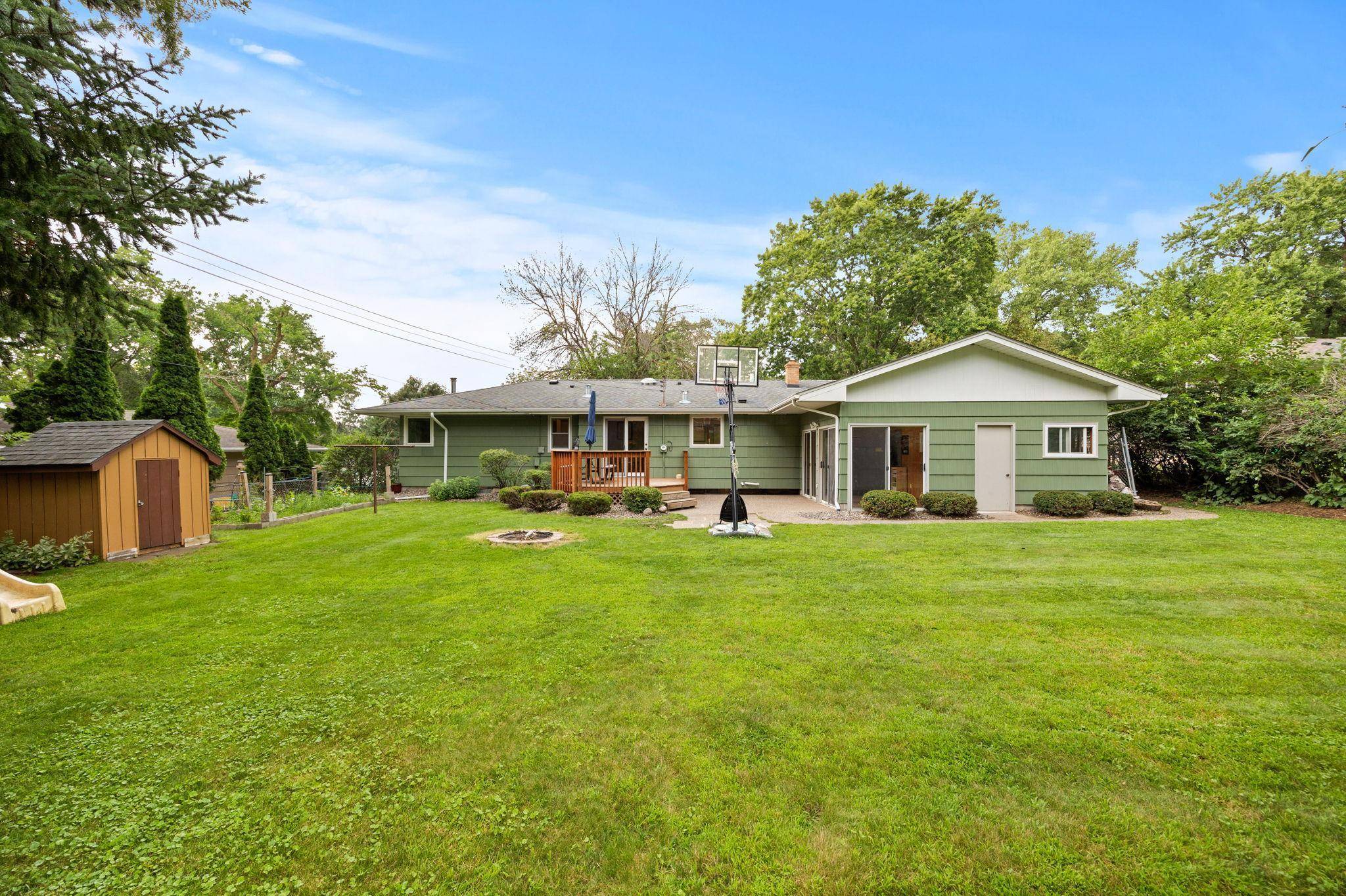 2108 Western AVE N, Roseville, MN 55113