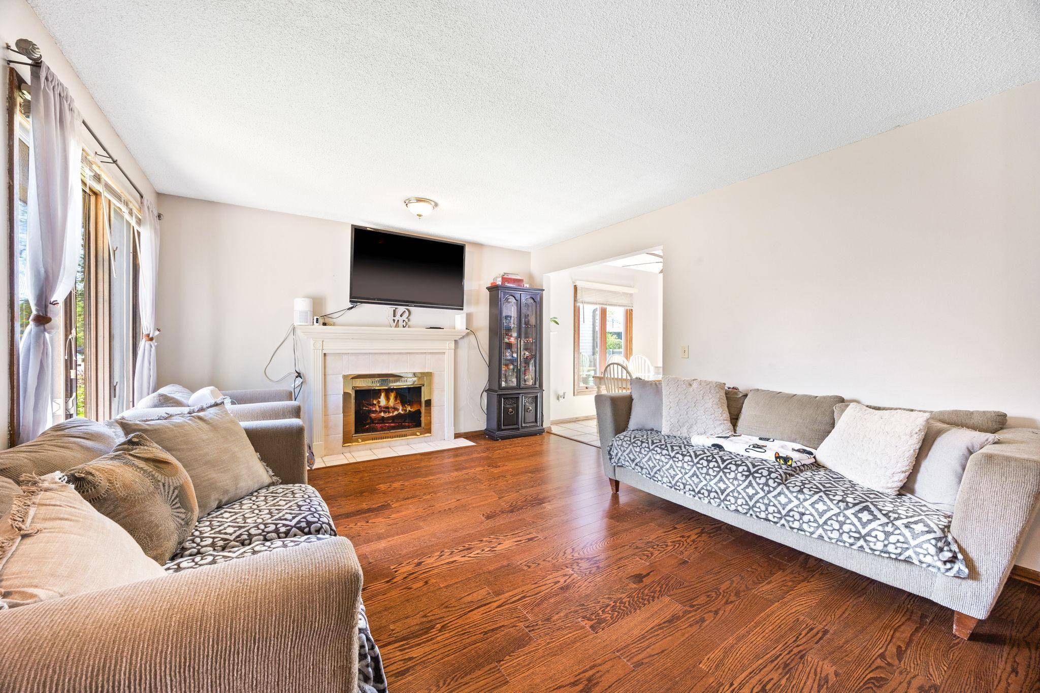 7817 Vincent AVE N, Brooklyn Park, MN 55444