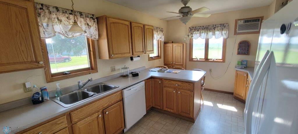 16035 81st ST SE, Barney, ND 58008
