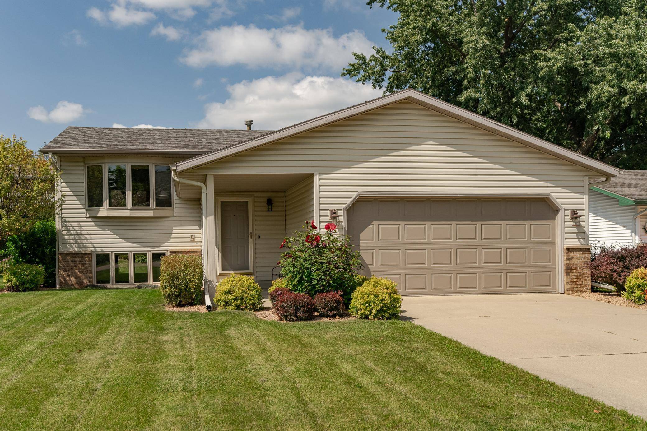 712 3rd AVE NW, Byron, MN 55920