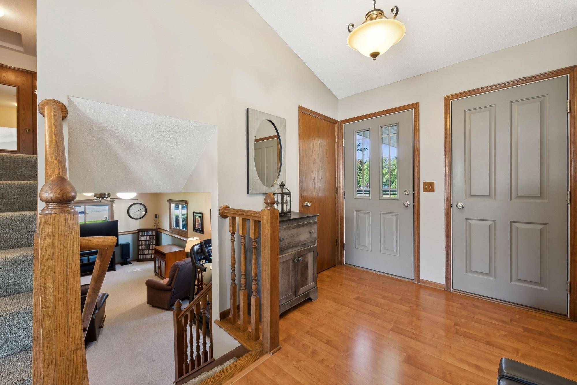 8190 Lower 147th ST W, Apple Valley, MN 55124