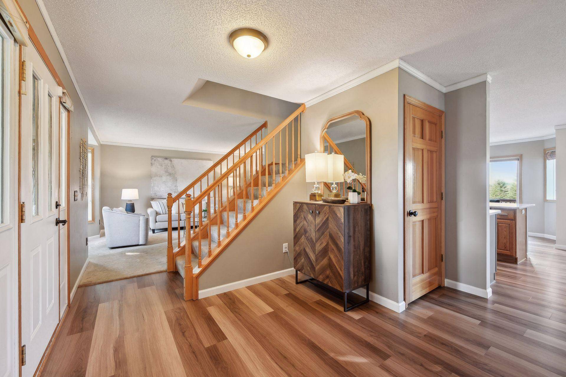 236 Butternut CIR, Carver, MN 55315