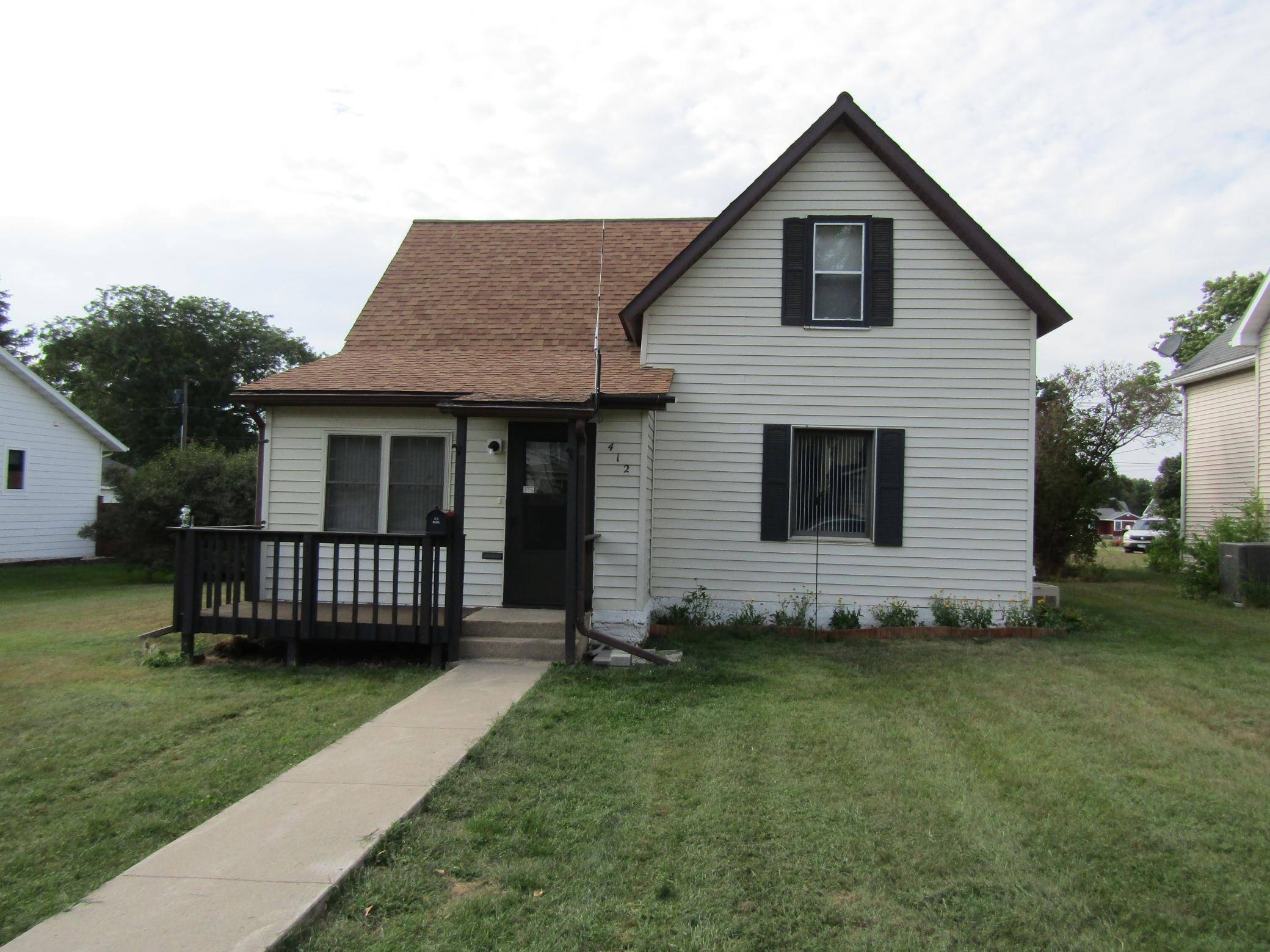 412 Lac Qui Parle AVE N, Canby, MN 56220