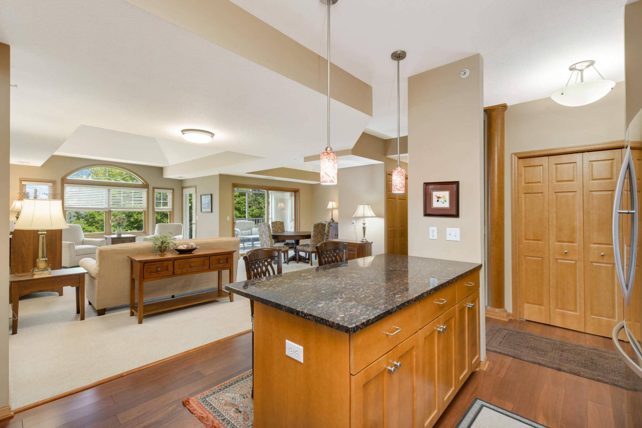 500 Greenhaven DR #313, Burnsville, MN 55306