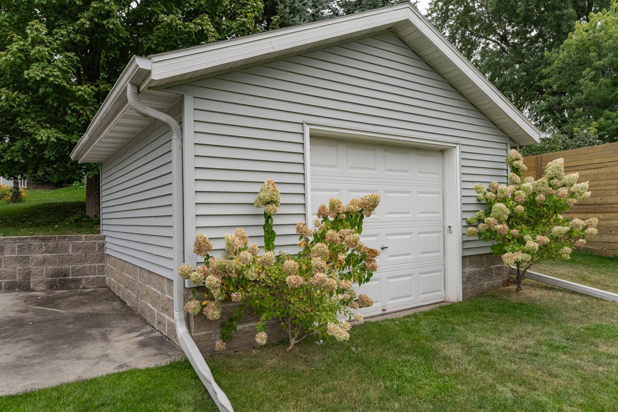 710 5th AVE NW, Byron, MN 55920