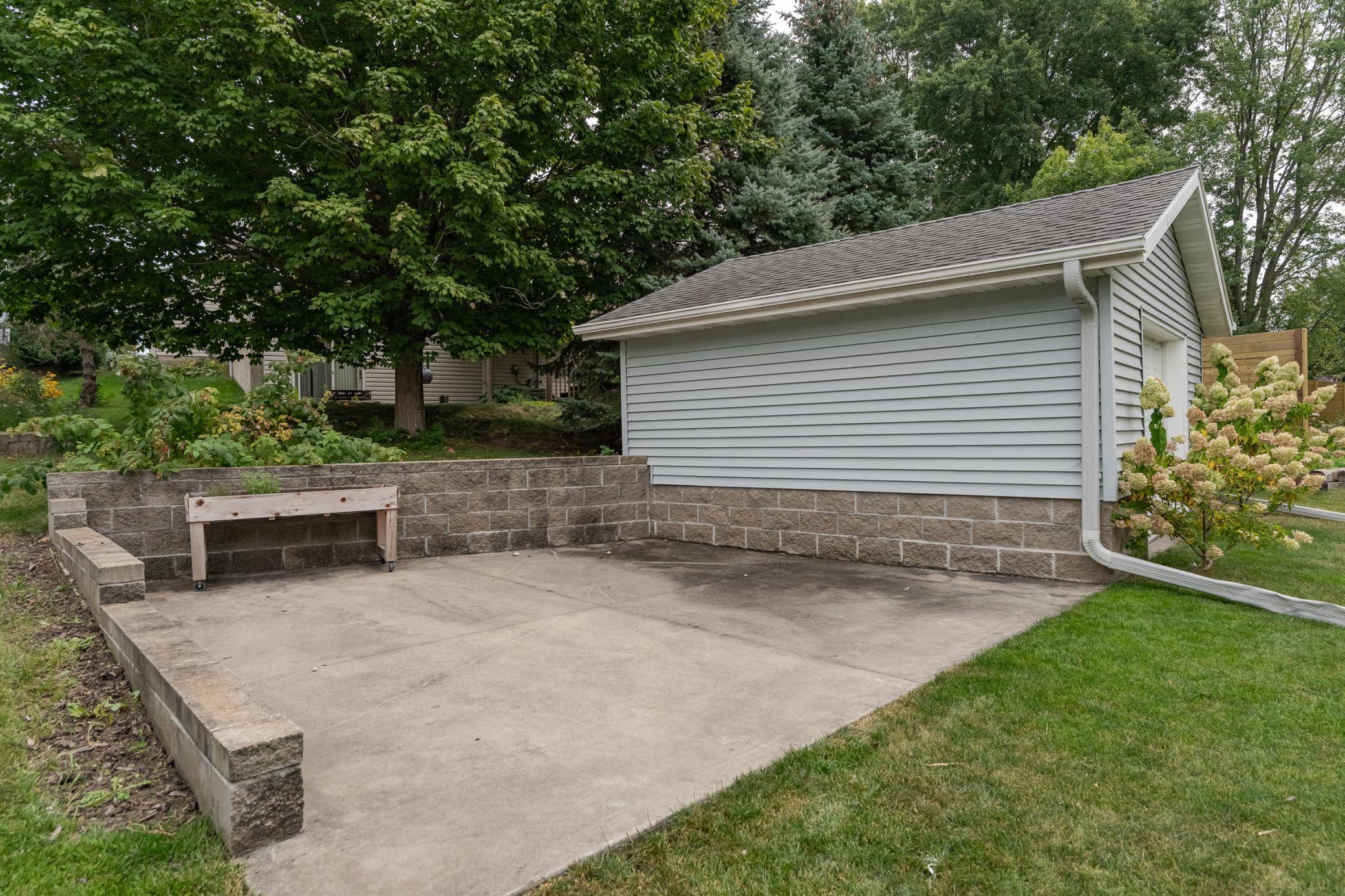 710 5th AVE NW, Byron, MN 55920